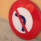 Enamelled plate Vintage panel "no turning left"