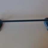 Wall-mounted towel rack