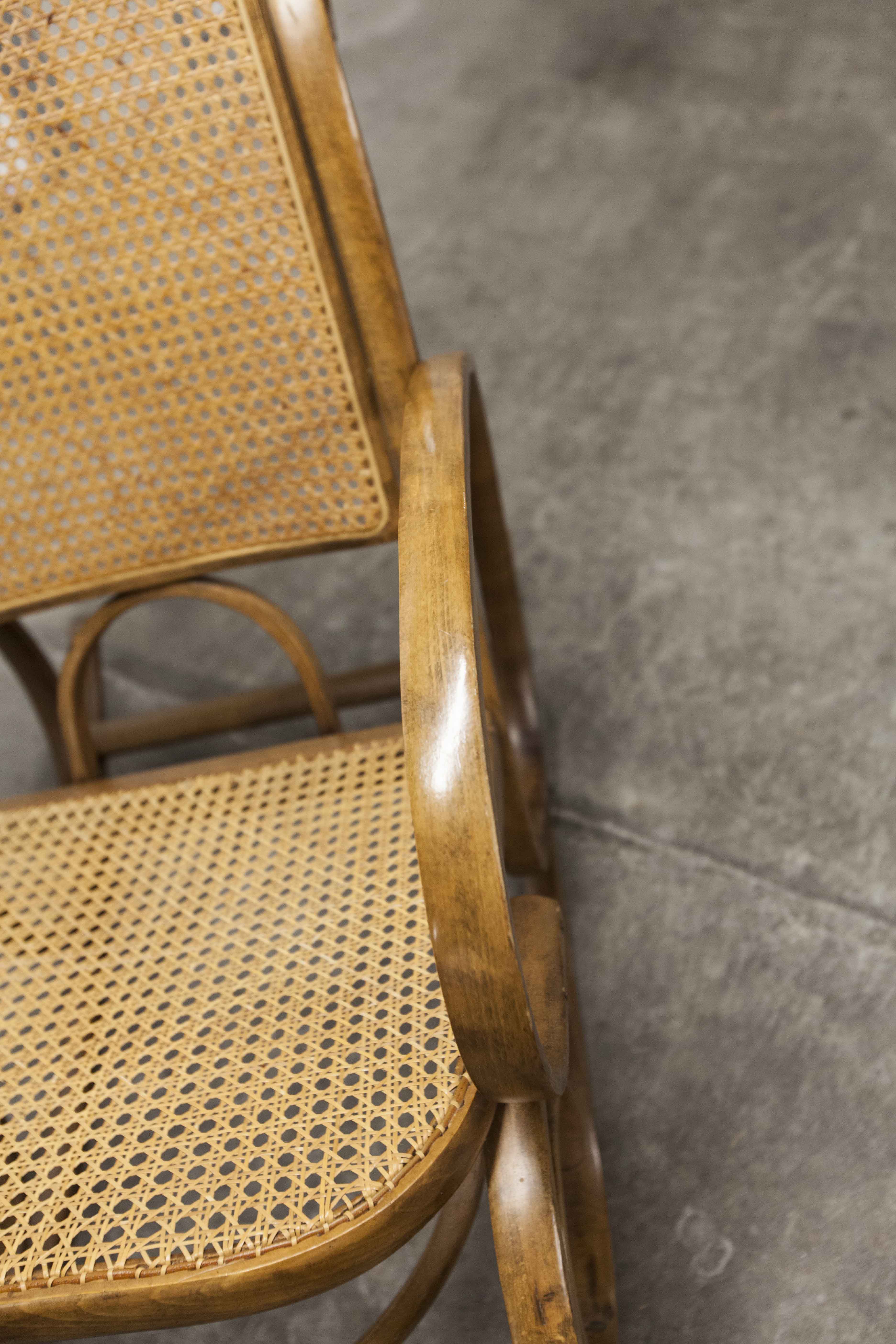 Thonet rocking-chair 1900