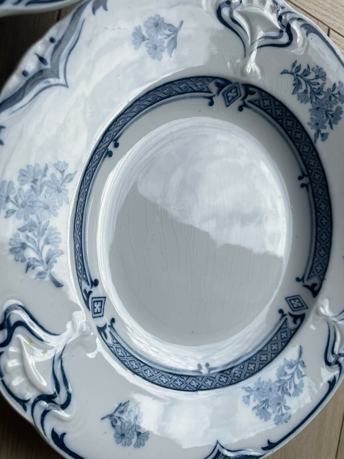 Plate hollow earth of iron Saint Amand model Manon art nouveau