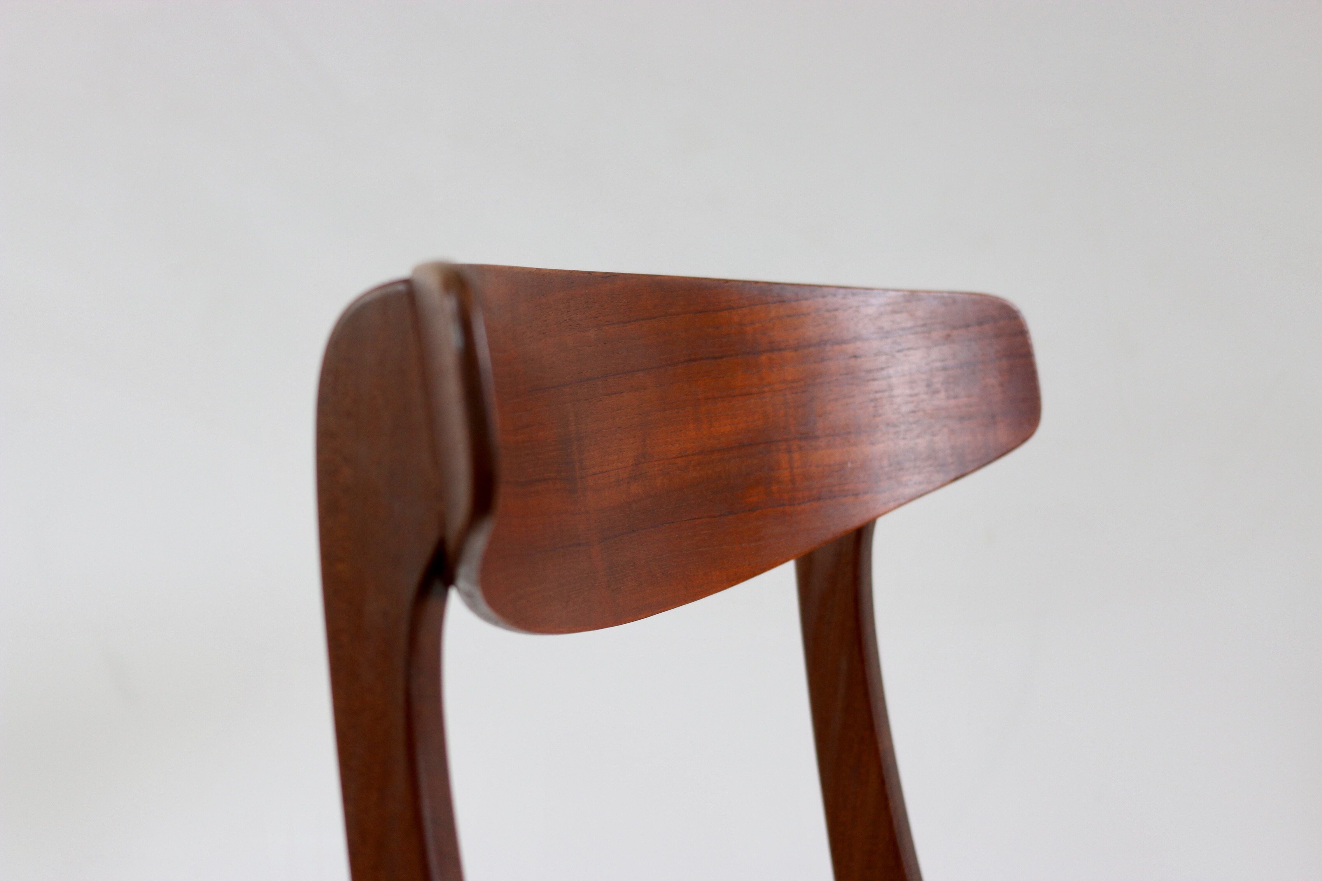 4 Chairs edited by Silkeborg