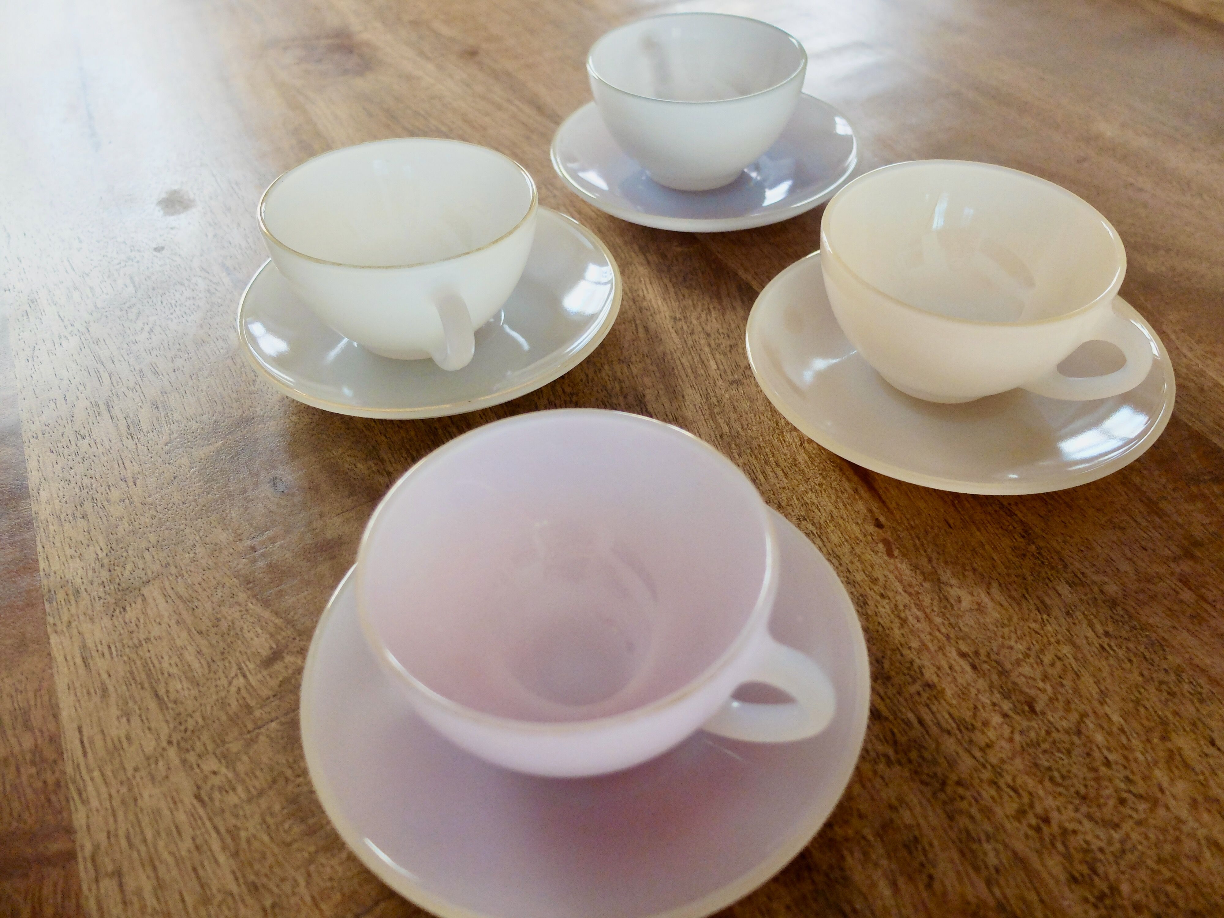 Lot de 4 tasses Arcopal pastel
