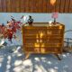 Commode vintage pieds compas en bois massif et osier