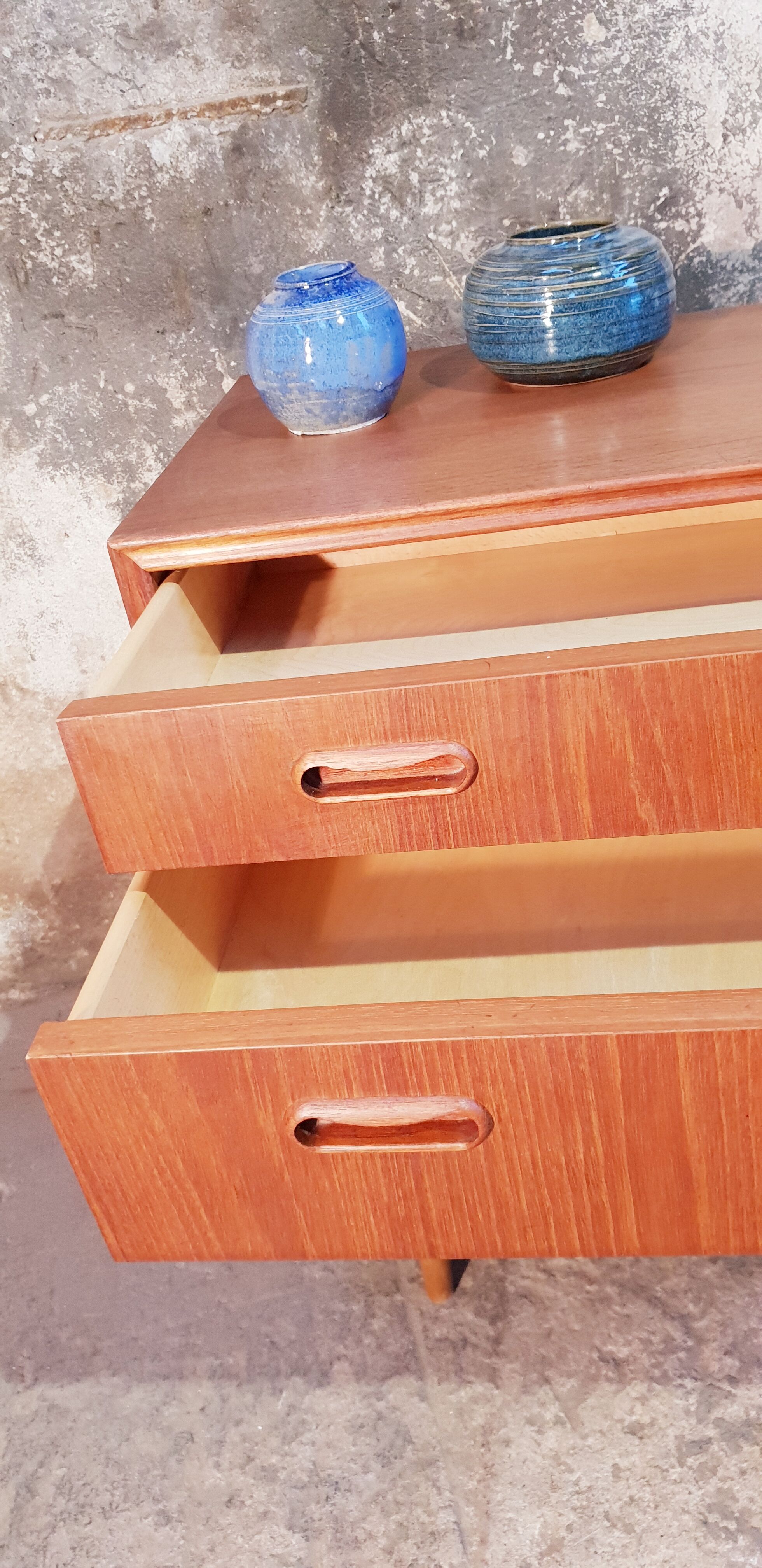 Scandinavian chest of drawers