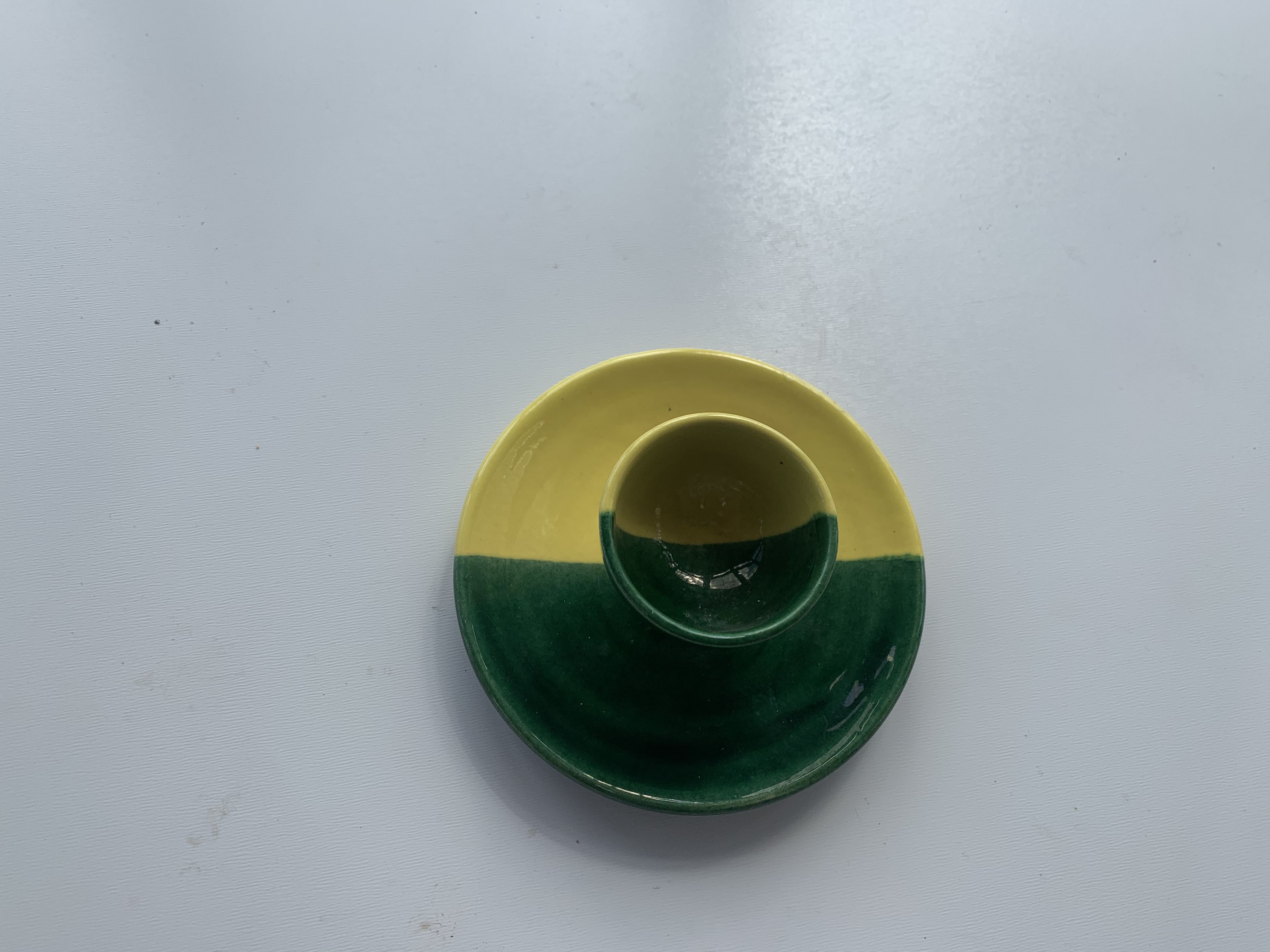 Two-tone ceramic shell with vintage green and yellow enamelled 1950