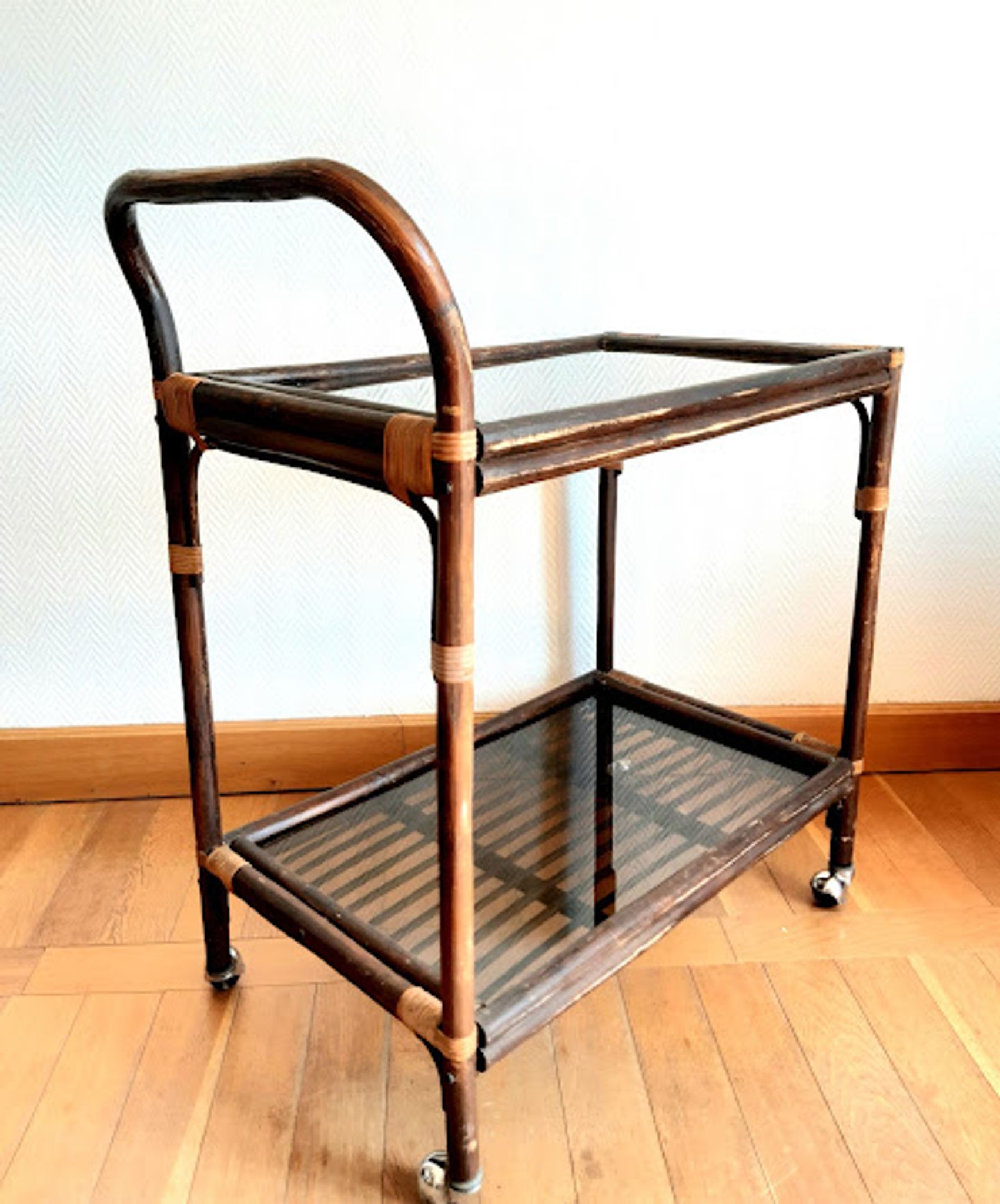 Rattan and smoked glass rolling service