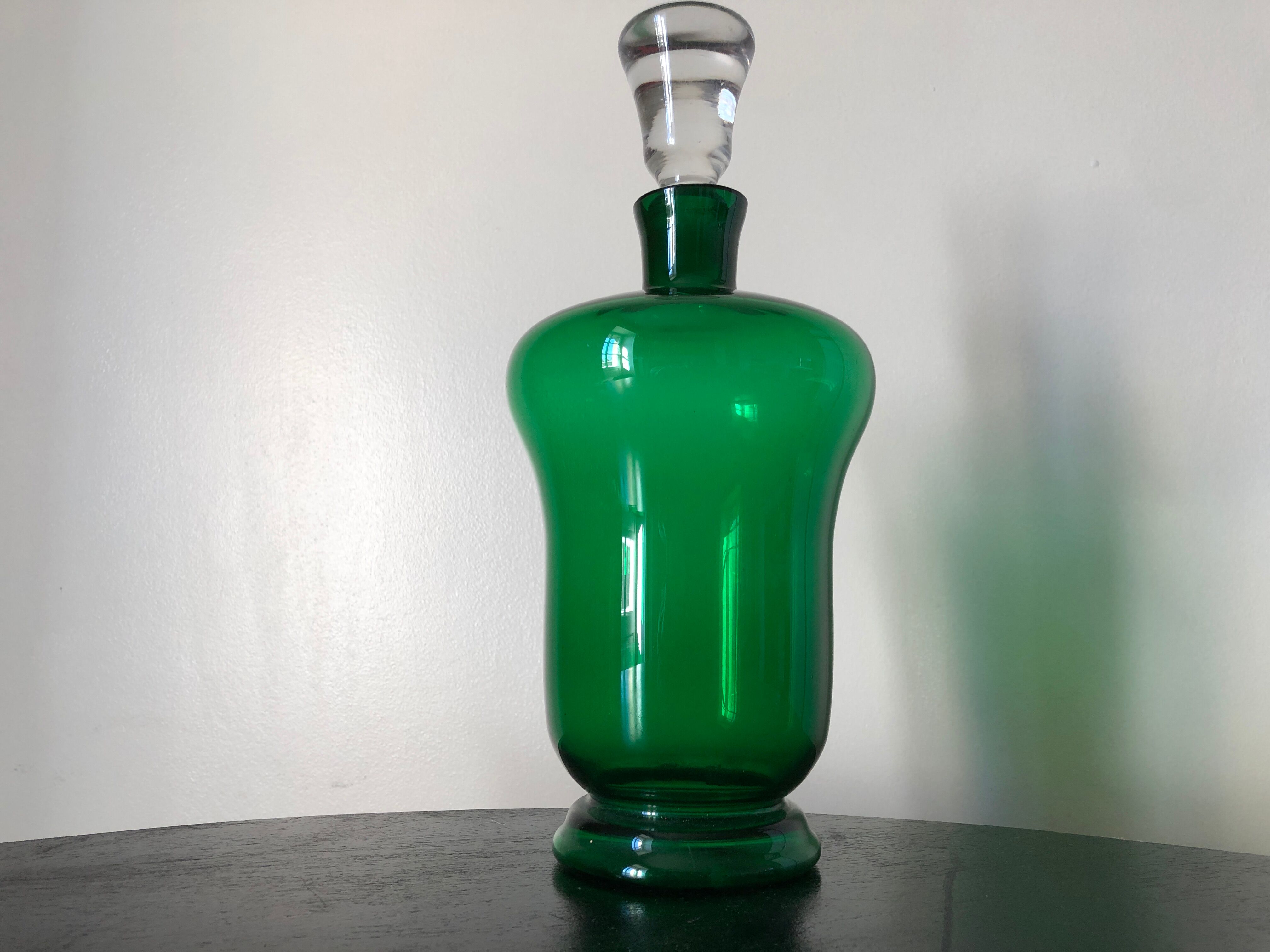 Carafe verte 1930