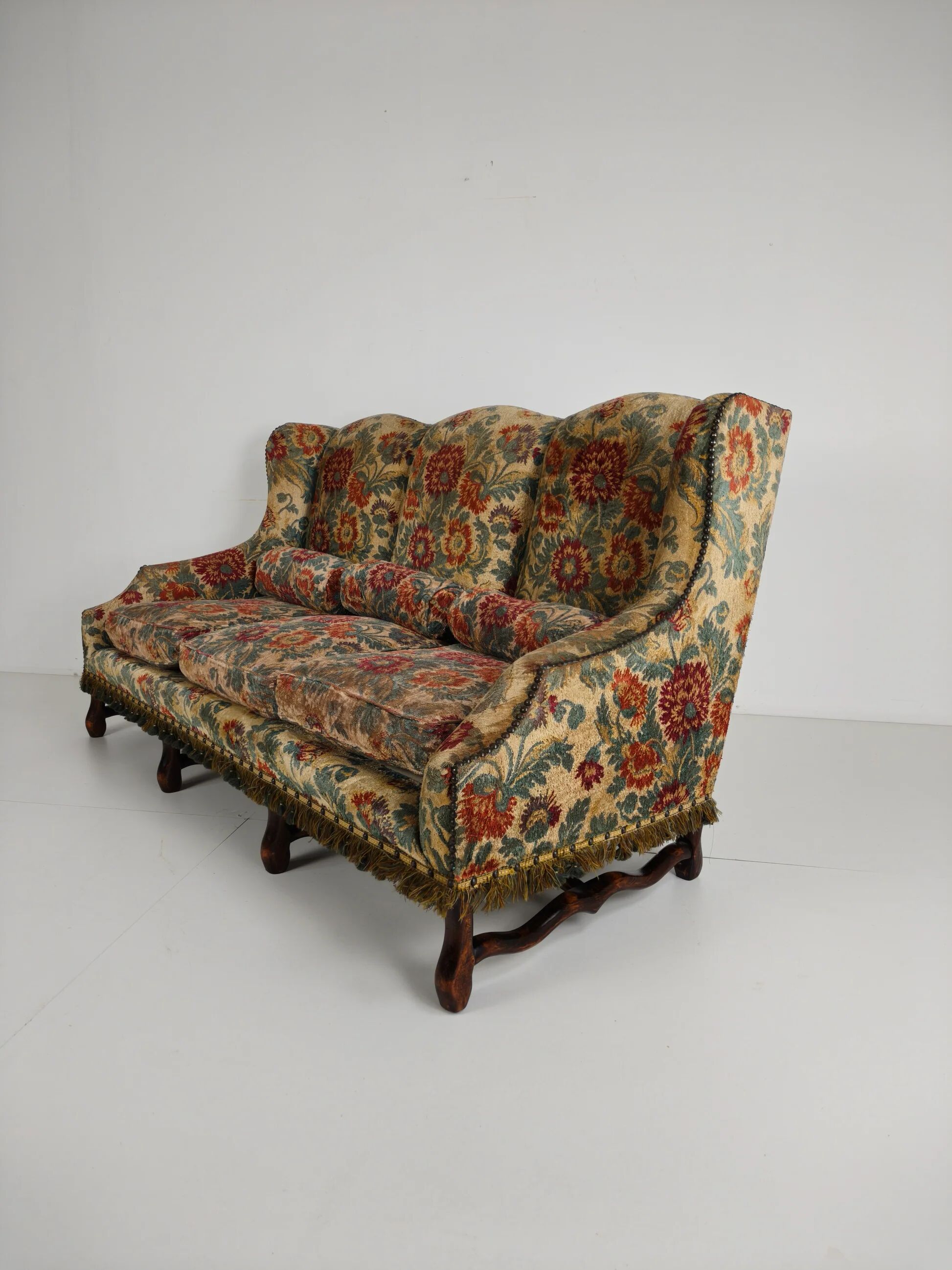 Os de Mouton sofa in tapestry – country house style, 19th century (ca. 1820)