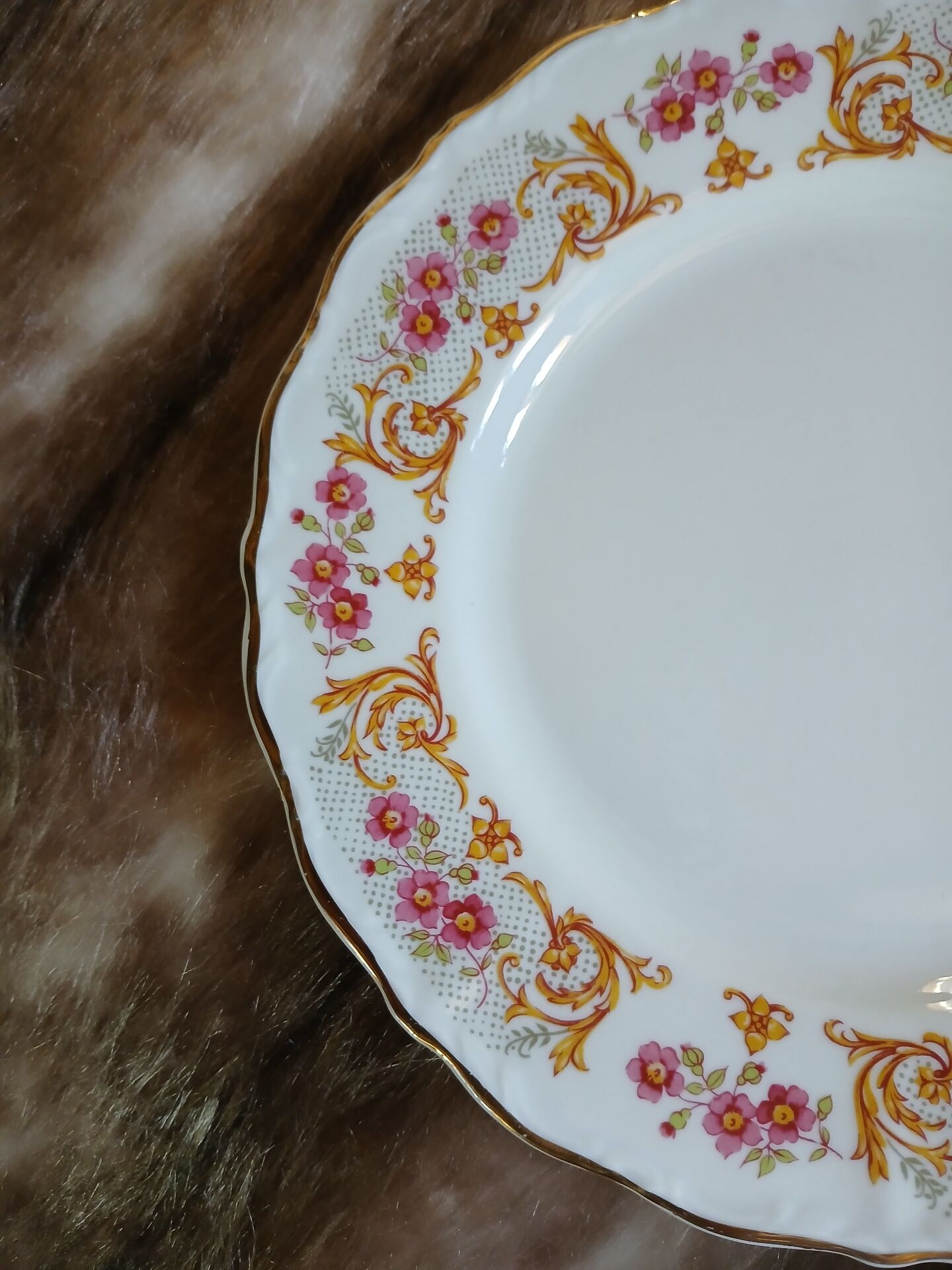 21 mismatched vintage dessert plates