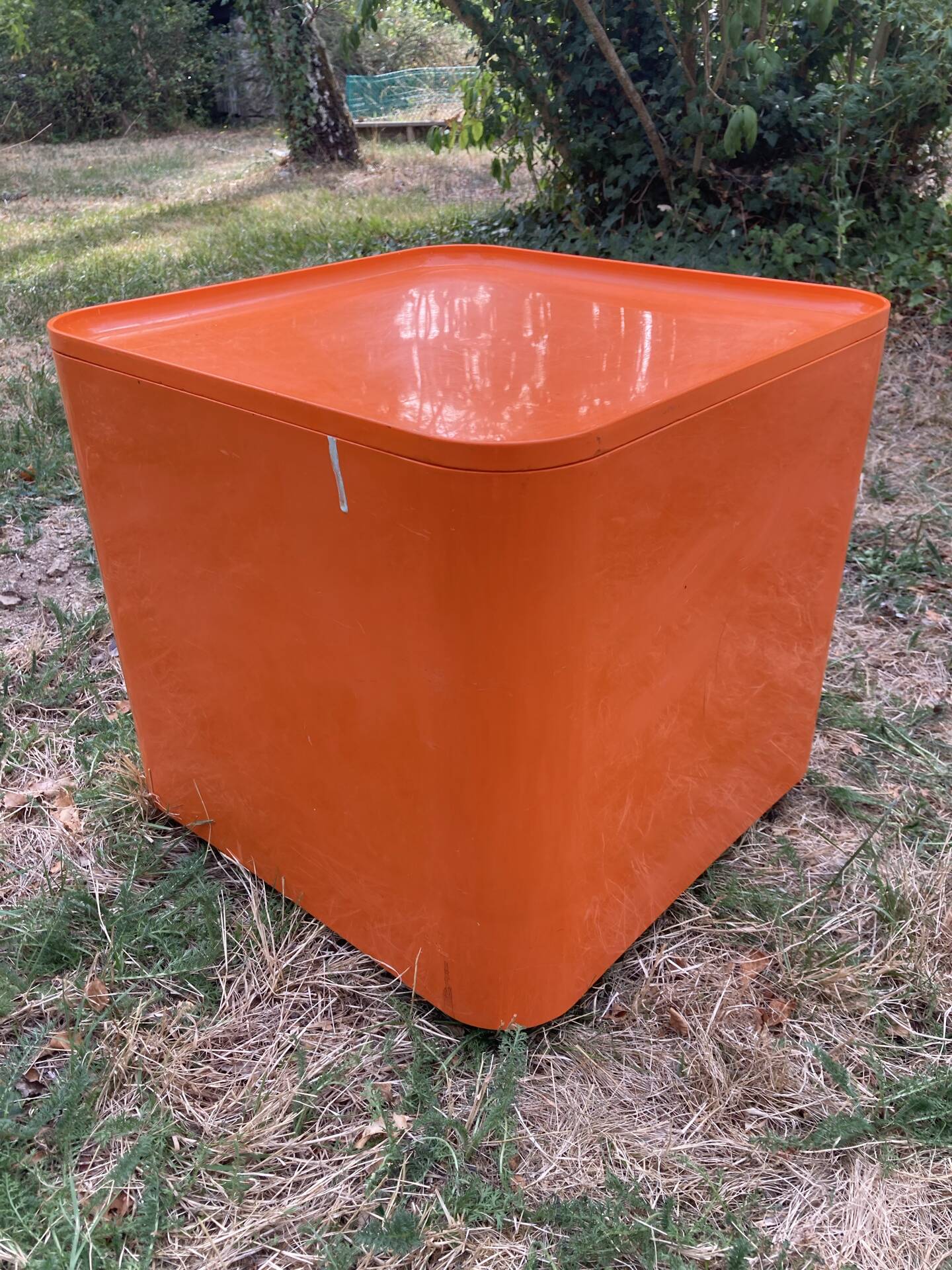 Assise de rangement Dime par Marcello Siard