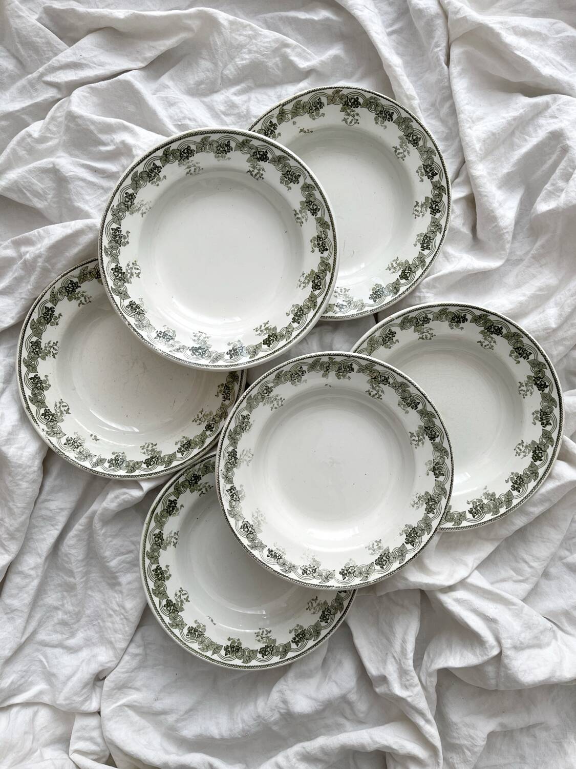 6 “Violetta” ironstone soup plates from Moulin des Loups Hamage