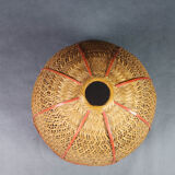 Vintage flower pendant lamp in braided and openwork rattan - Red edge