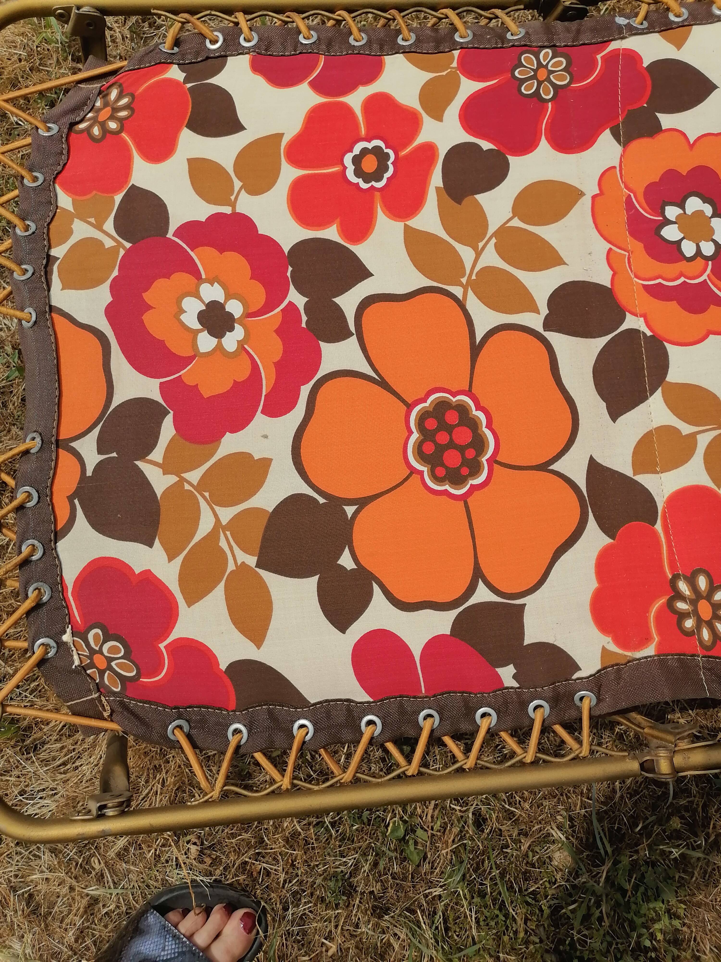 Folding bed lafuma vintage flowers