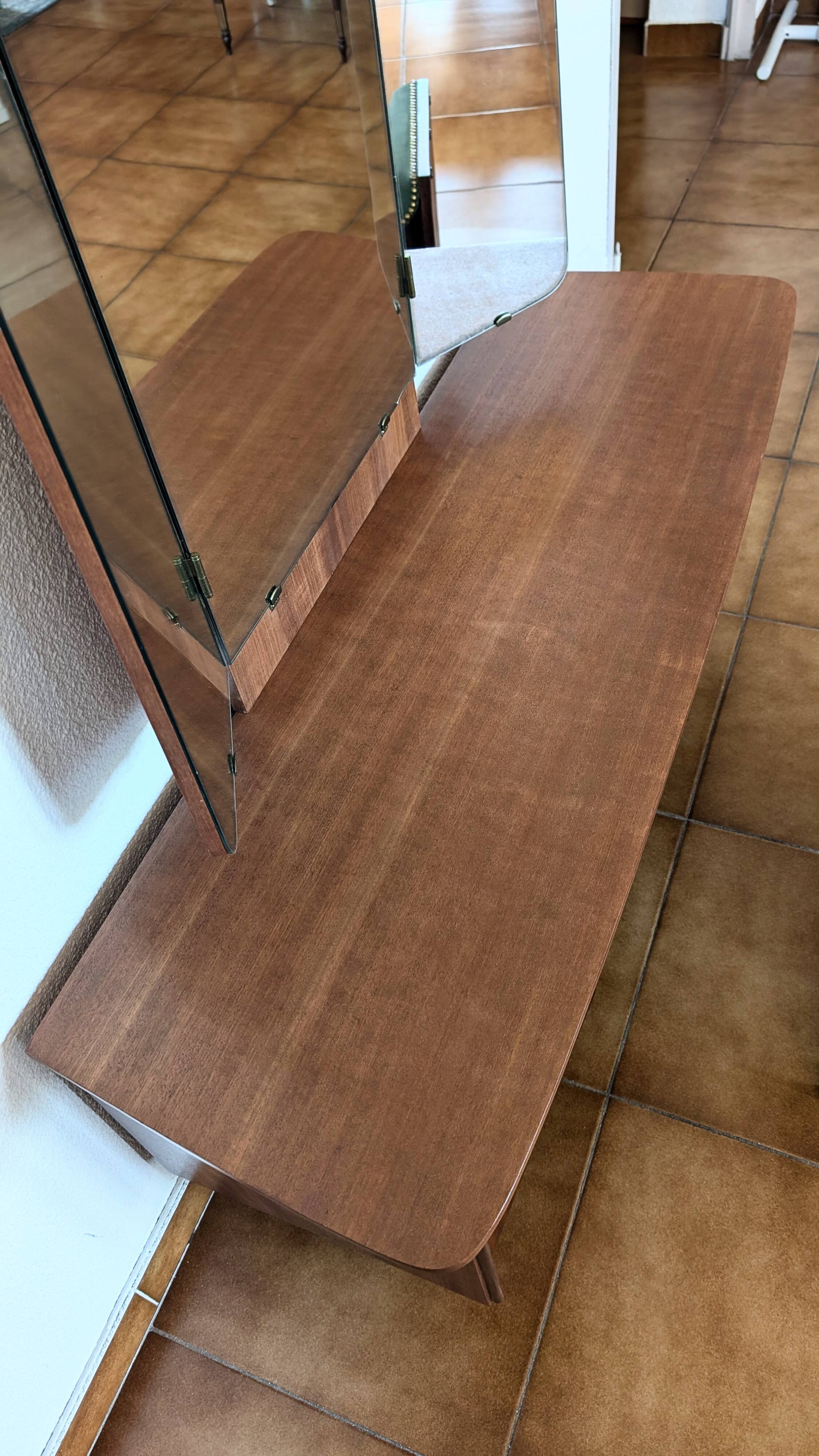 Vintage 70s dressing table with triptych mirror and matching bench.