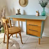 Scandinavian desk with its Baumann chair
