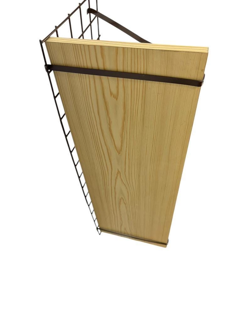 Étagère murale vintage style Tomado avec grille et tablette