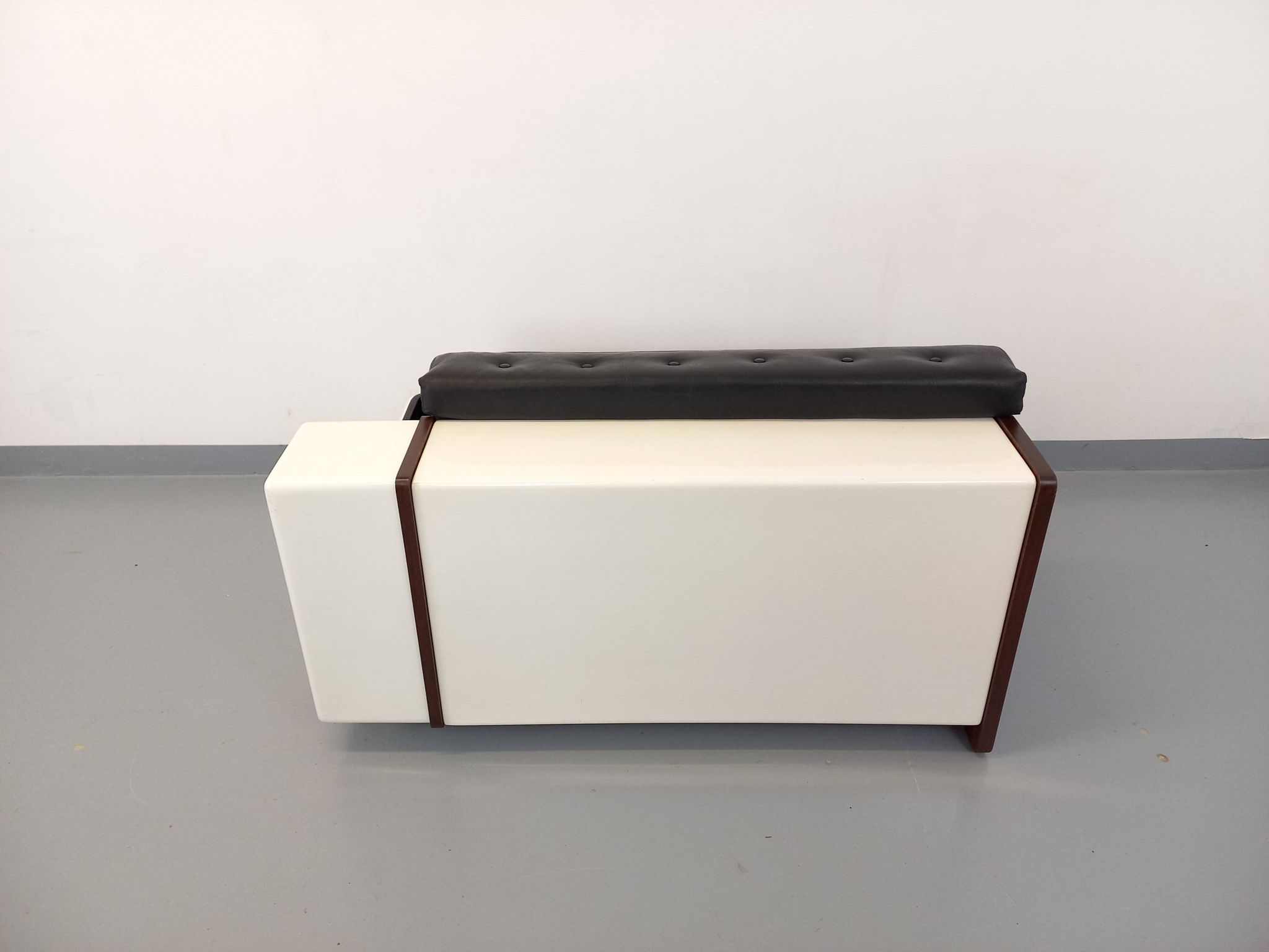 Vintage sofa bed bench with integrated lighting, Italian design Beka Tortuga, in skai, fiber