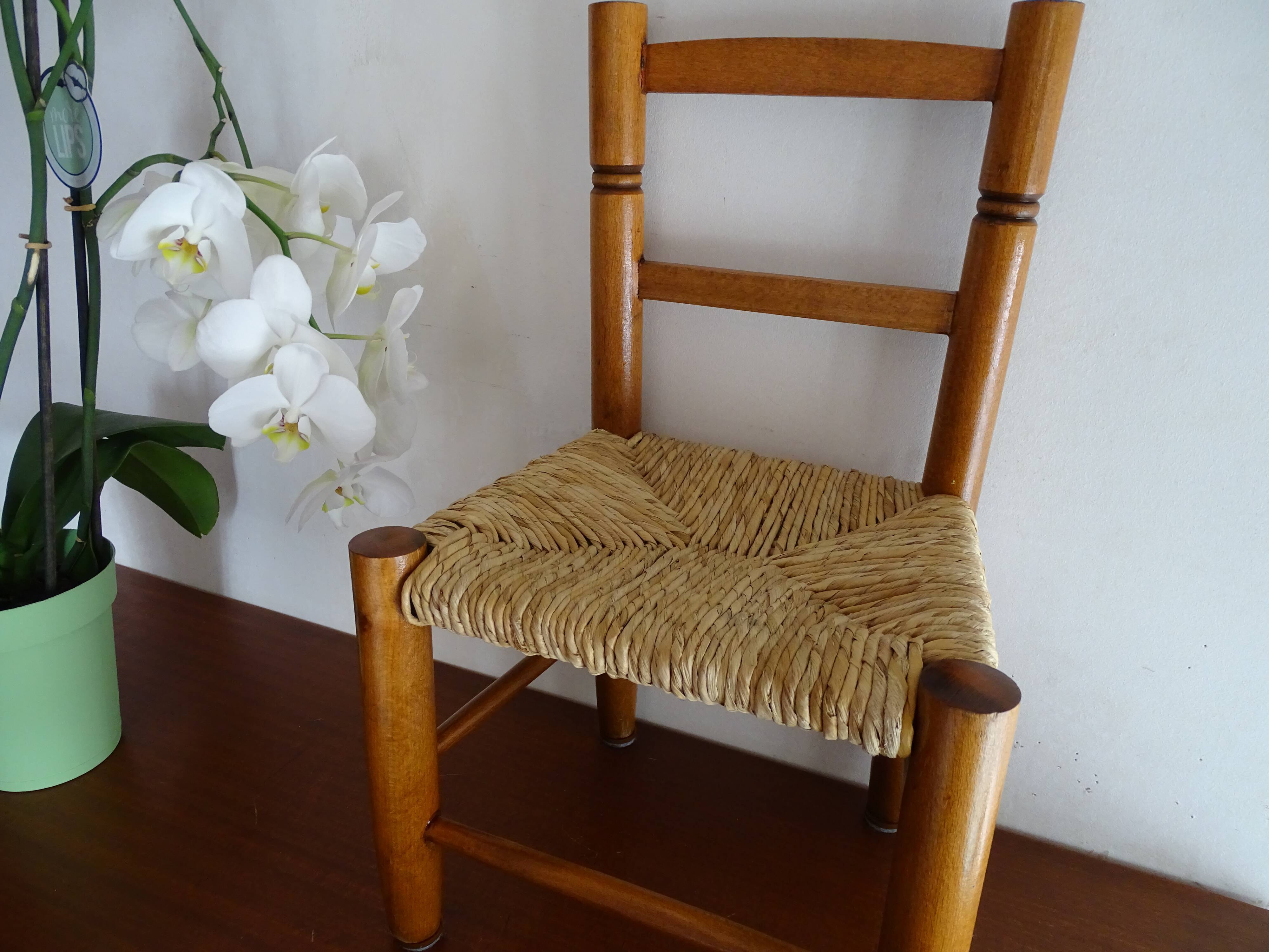 Chaise bois paillé enfant vintage 50 cm