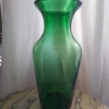 Vase en verre soufflé, vert bouteille