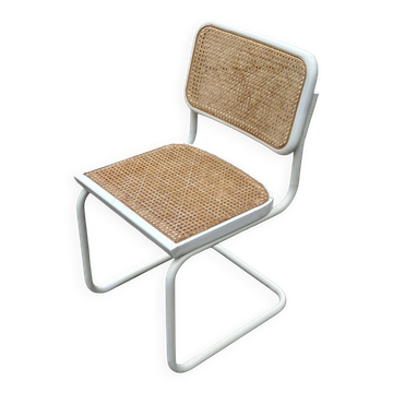 Chaise design Cesca modèle B32 en blanc