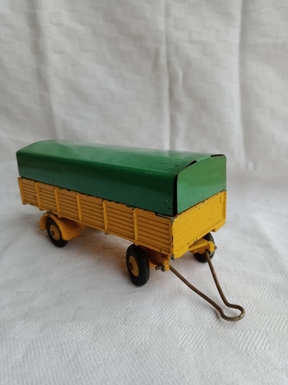 Tarpaulin trailer Dinky toys France