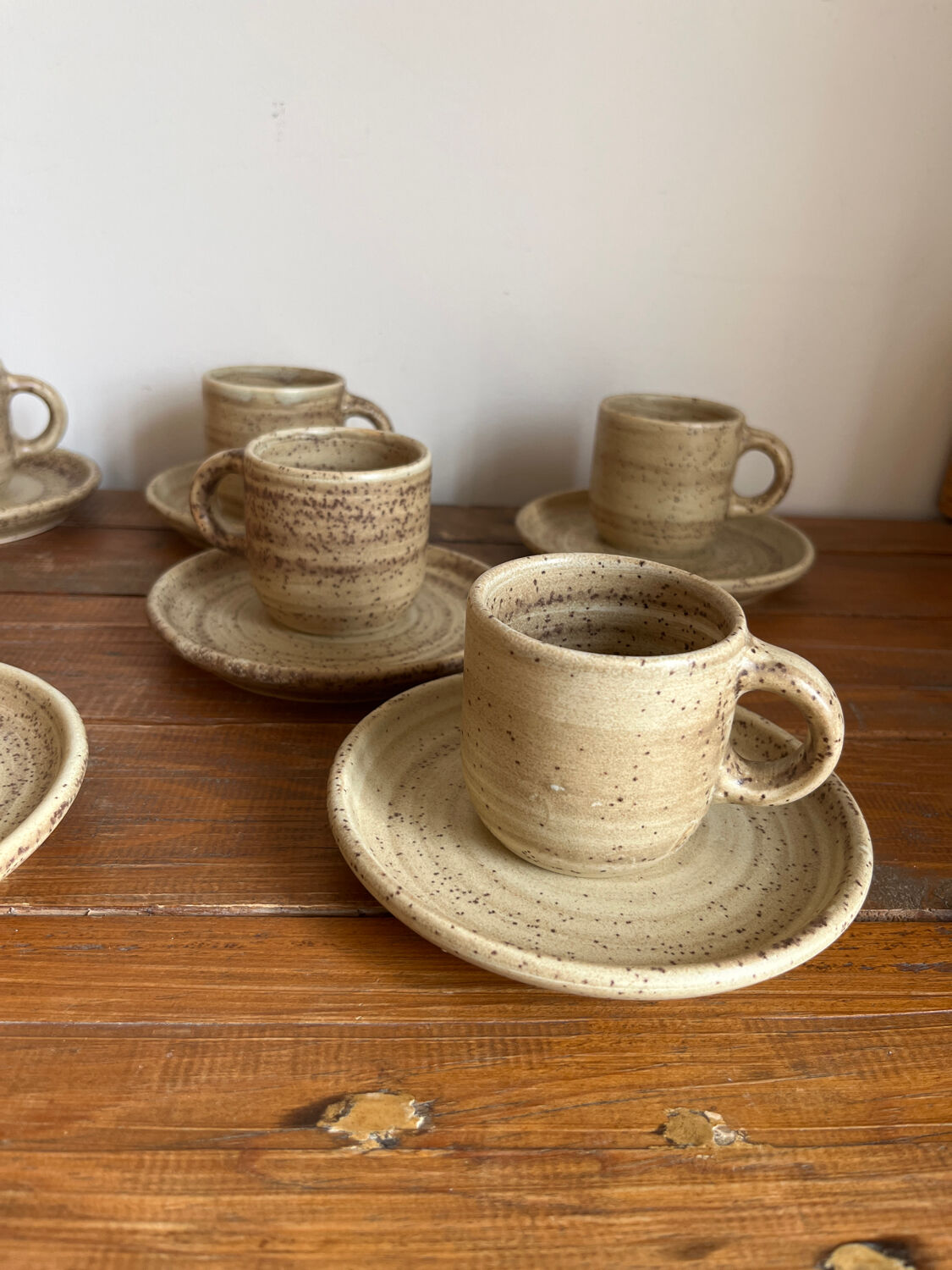 7 stoneware coffee cups