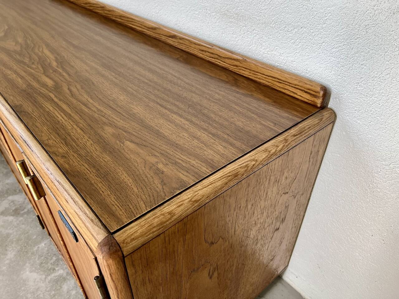 English mini-bar sideboard, 70s