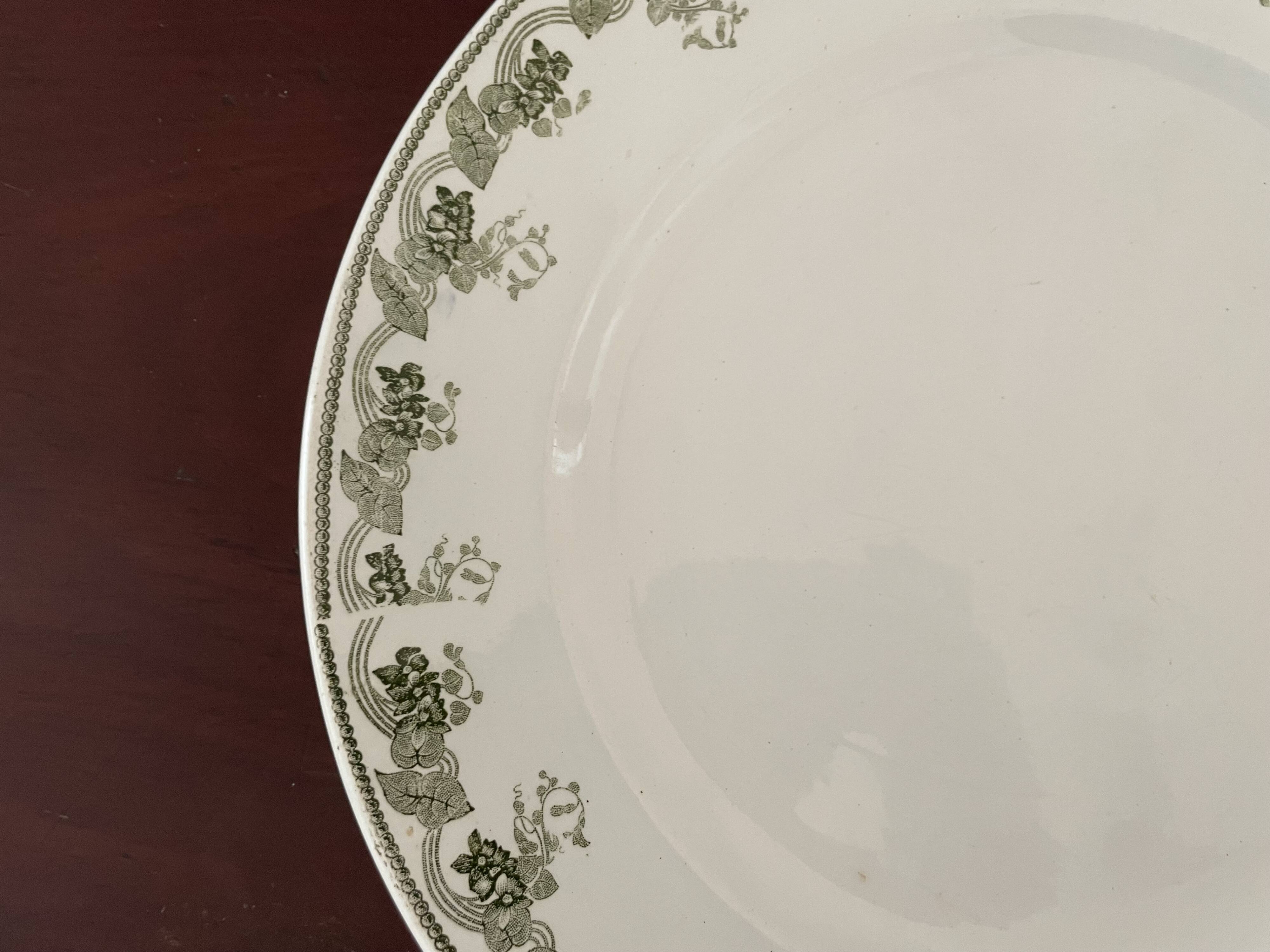 Round ironstone dish Moulin des Loups & Hamage Nord Violetta model