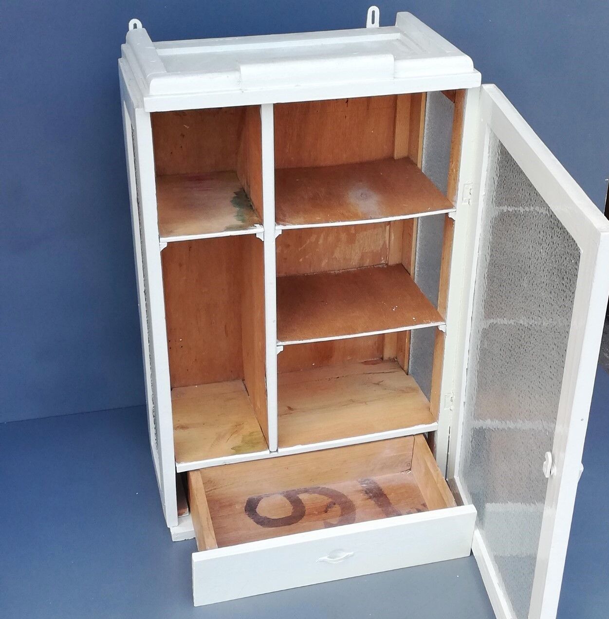 Art Deco medicine cabinet 40s vintage