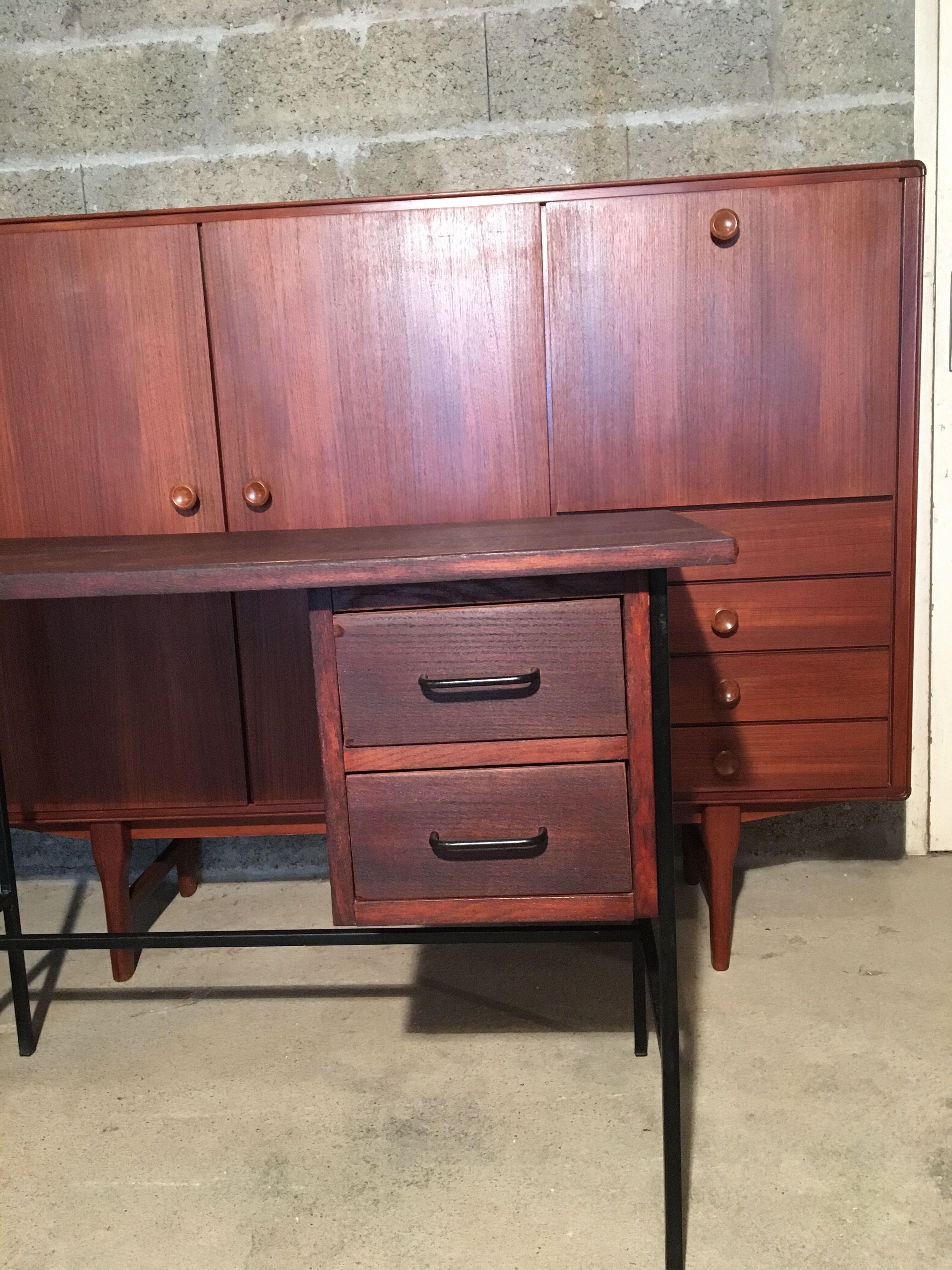 Modernist desk
