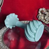 Vase opaline verte ancienne