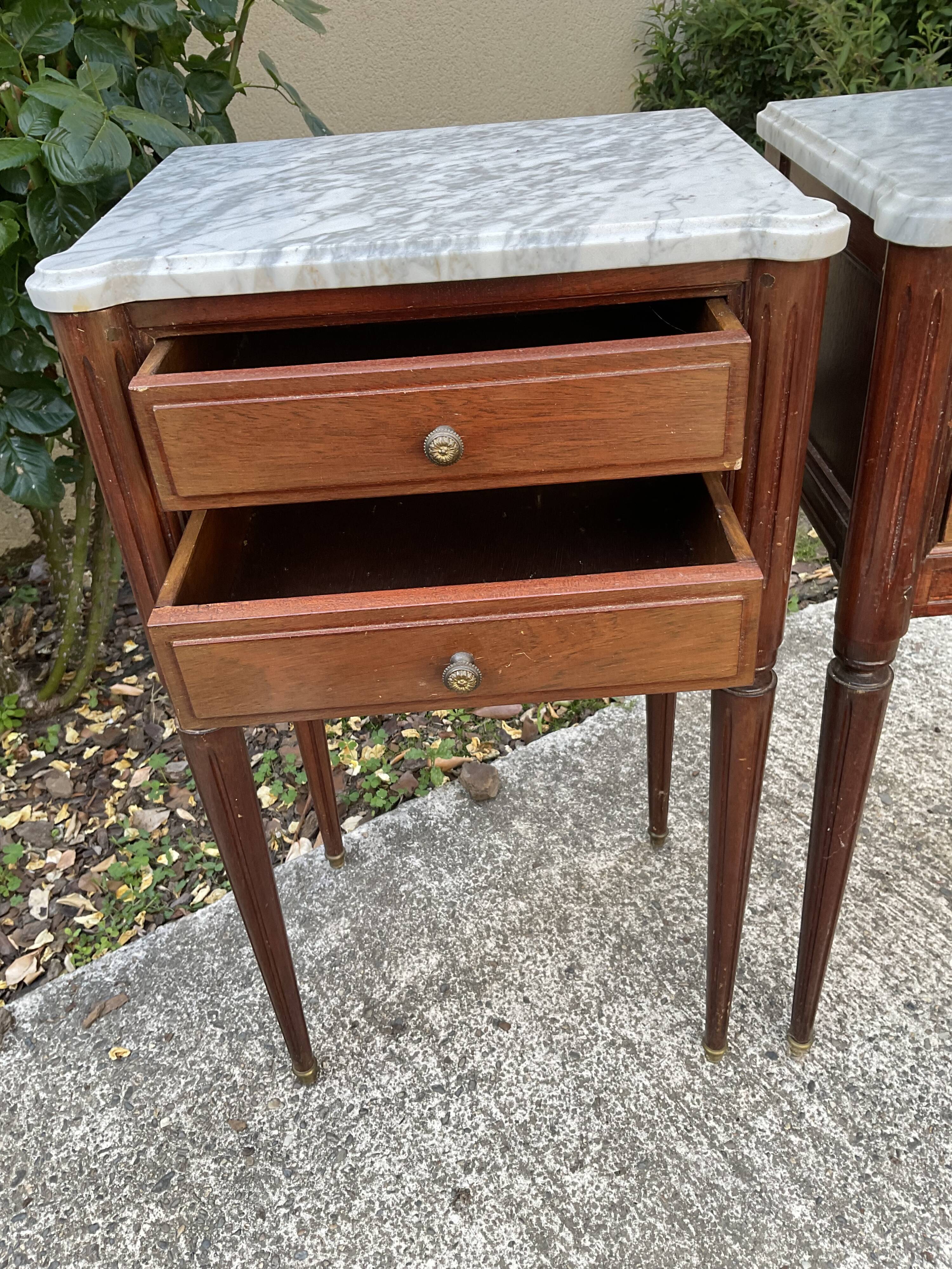 2 bedside tables in wood and marble