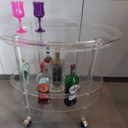 Plexiglass serving bar