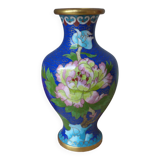 Ancien petit vase bleu en laiton cloisonné motif fleurs pivoine rose