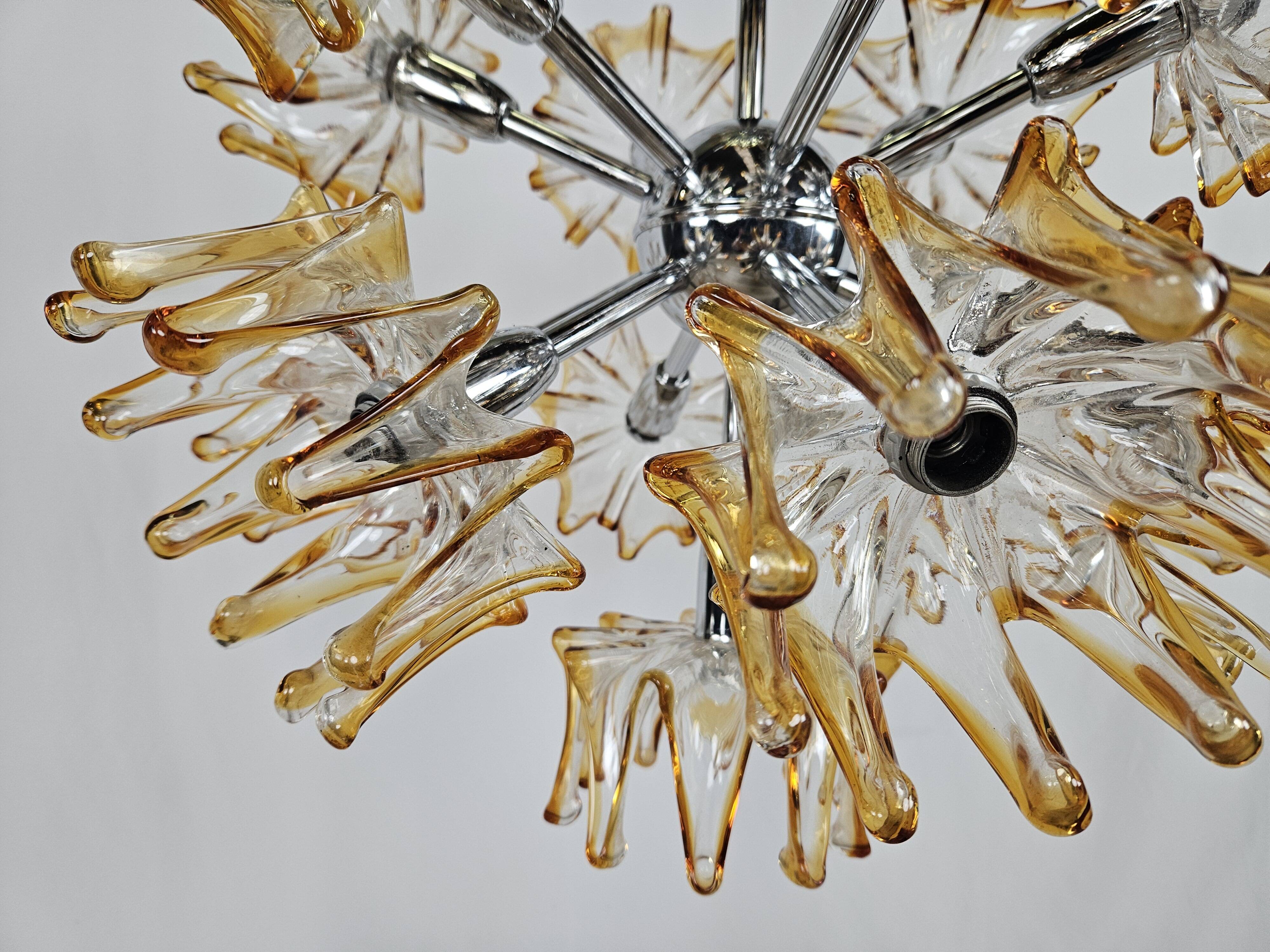 Sputnik chandelier with 14 ceiling lights