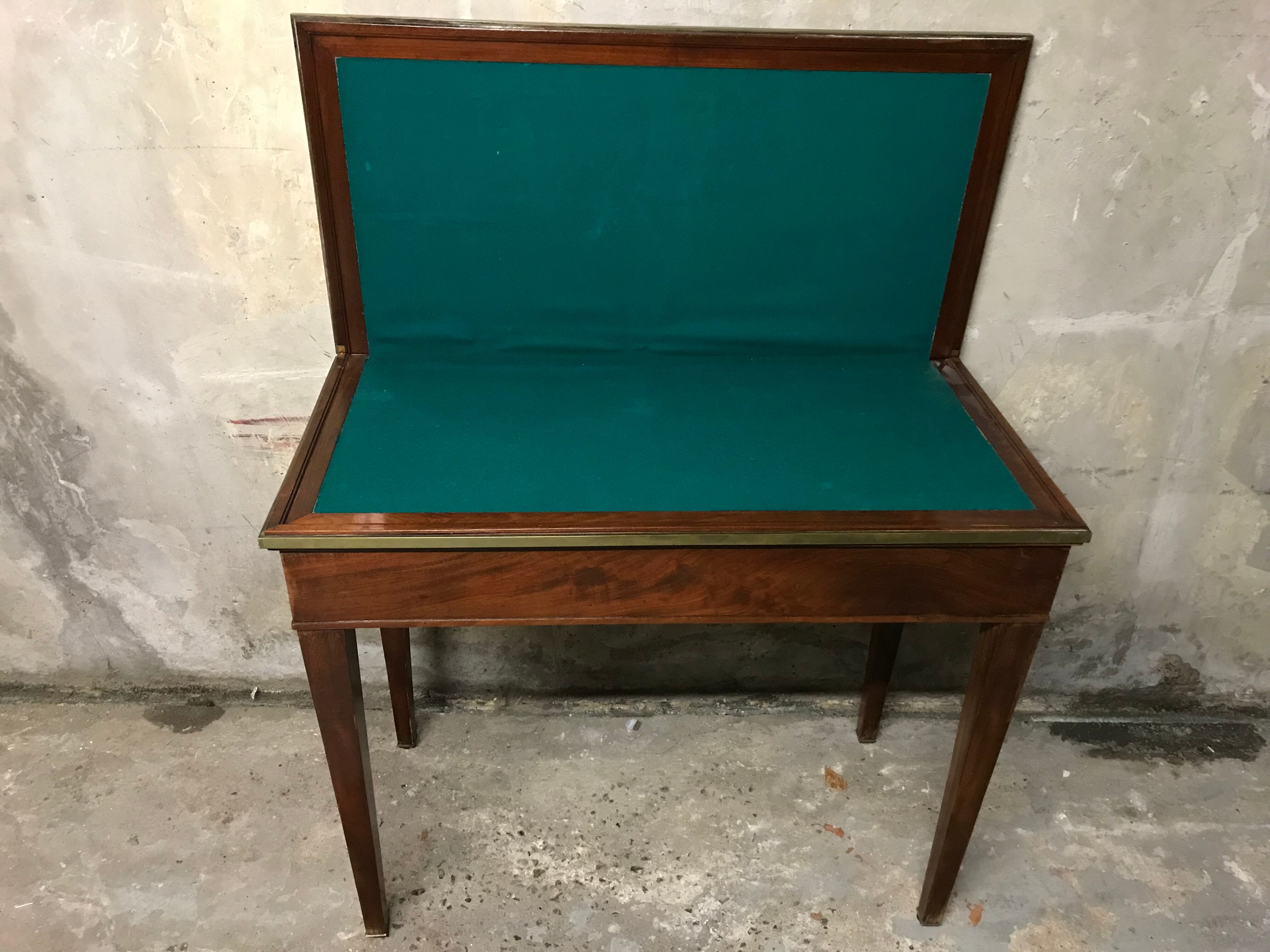 Board games table 19th