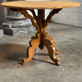 Round table in pitch pine and oak