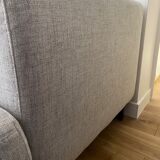 grey sofa 5 places Paragraph