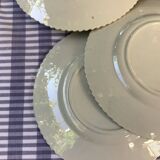 Set of 8 small white plates