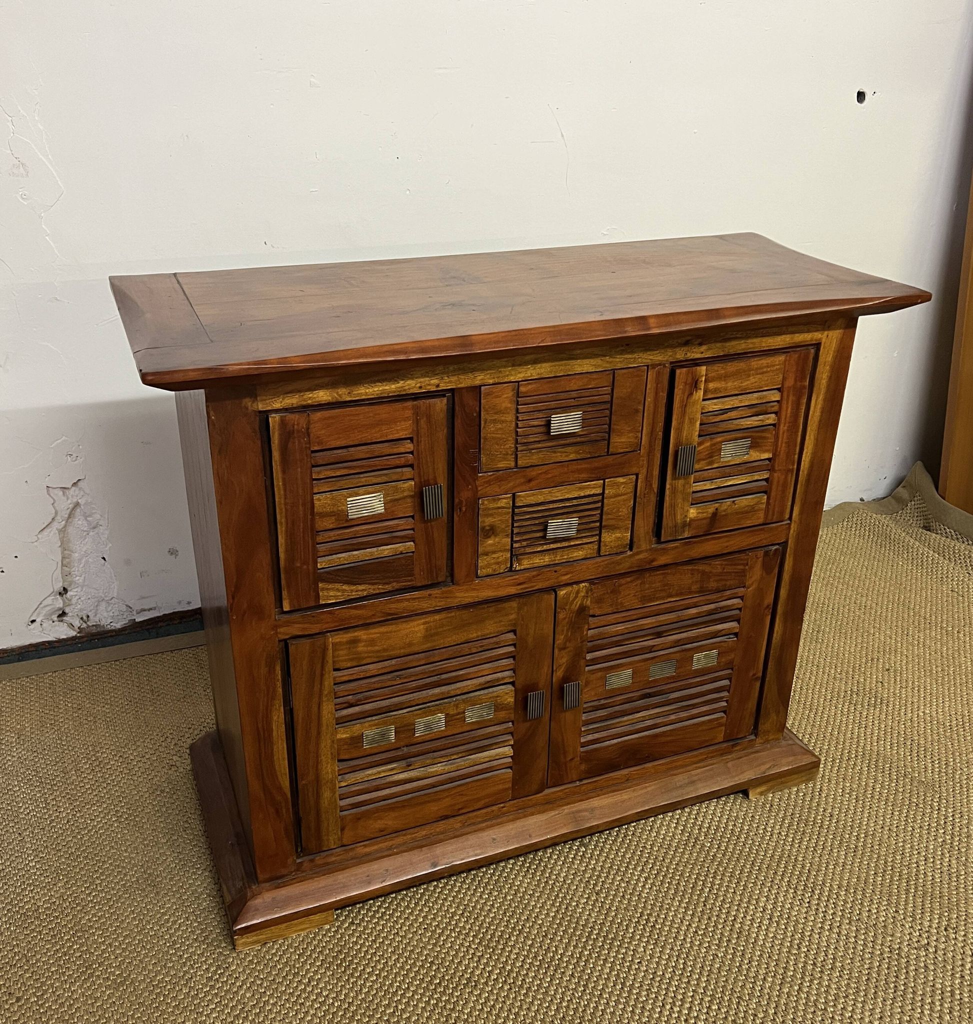 Solid acacia wood sideboard 4 doors, 2 drawers