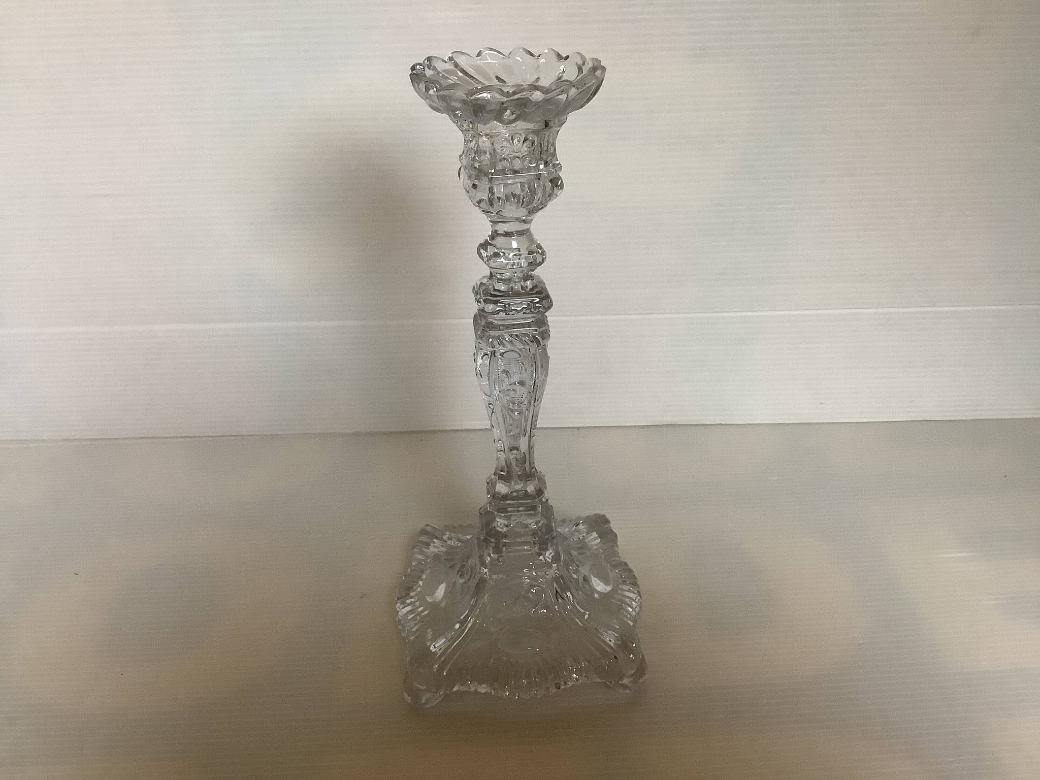 Bougeoir vallerysthal en verre moulé art déco