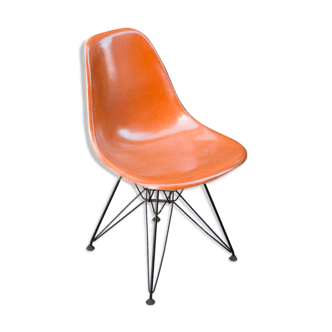 Chaise DSR design Charles et Ray Eames édition Herman Miller pied Eiffel