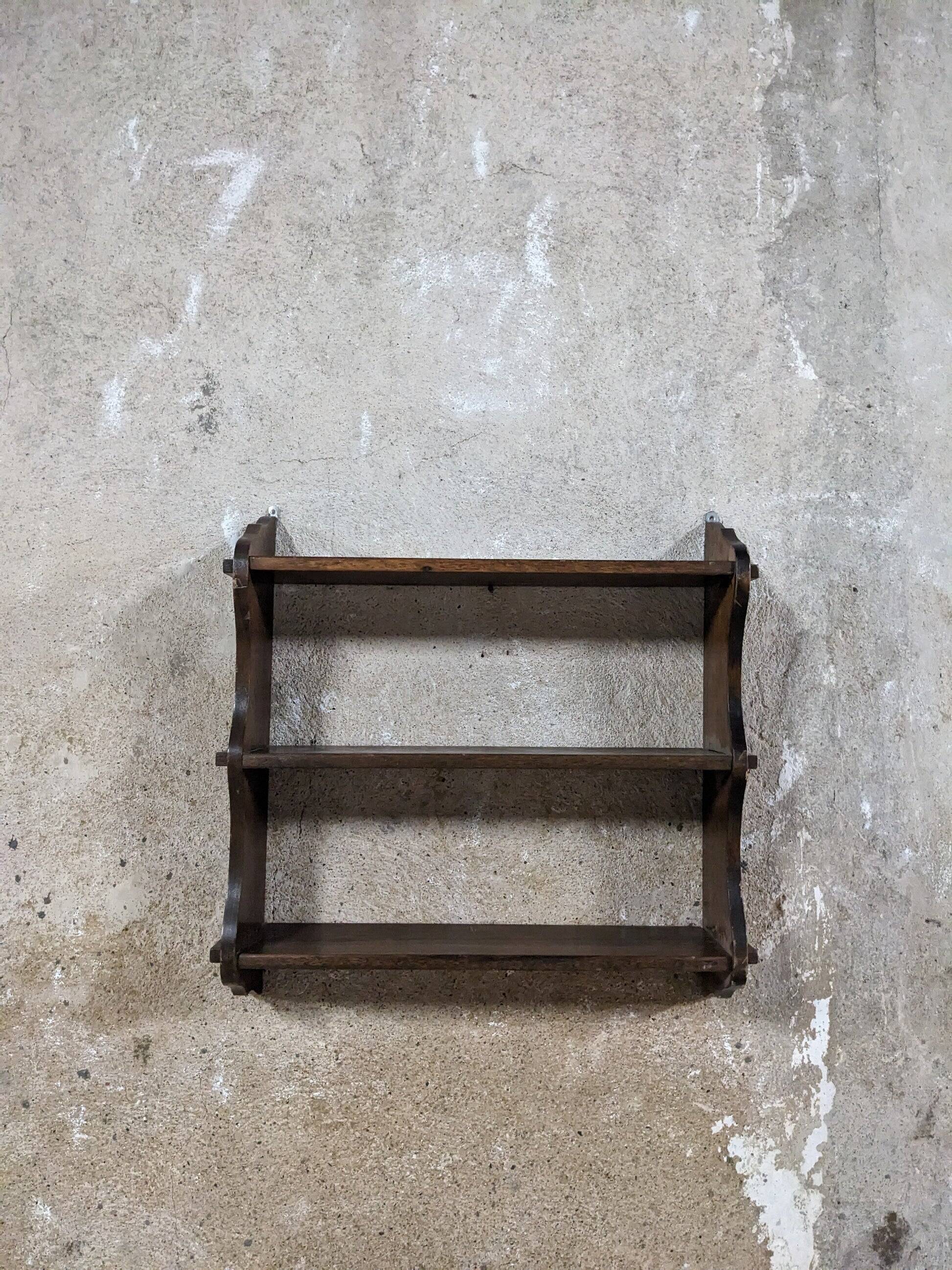 Wall shelf