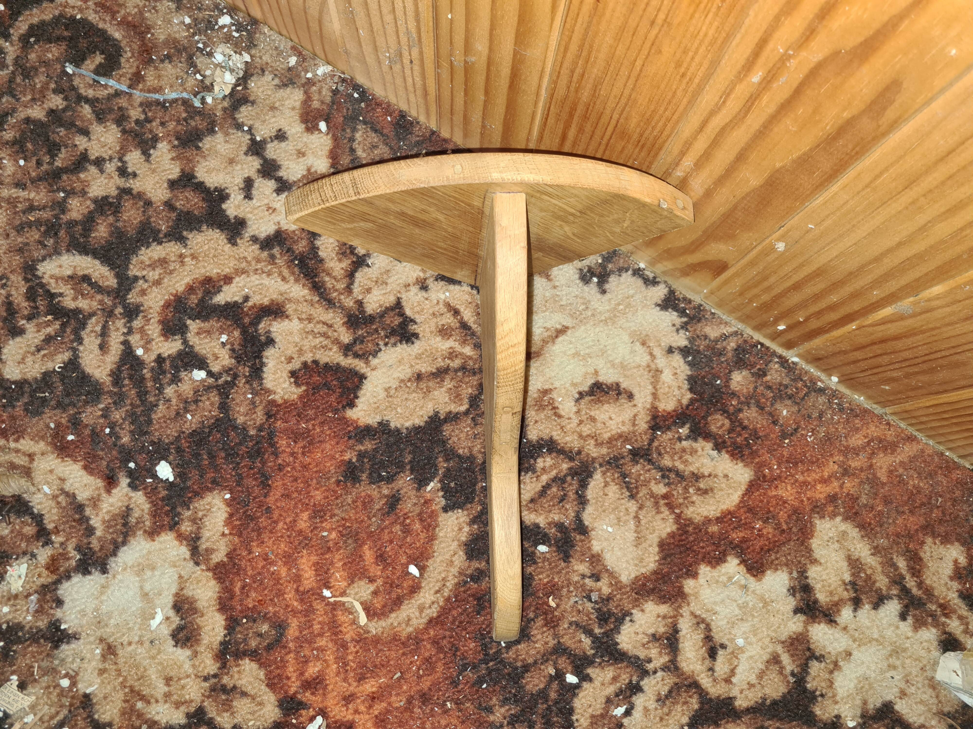 Handmade corner wall bracket