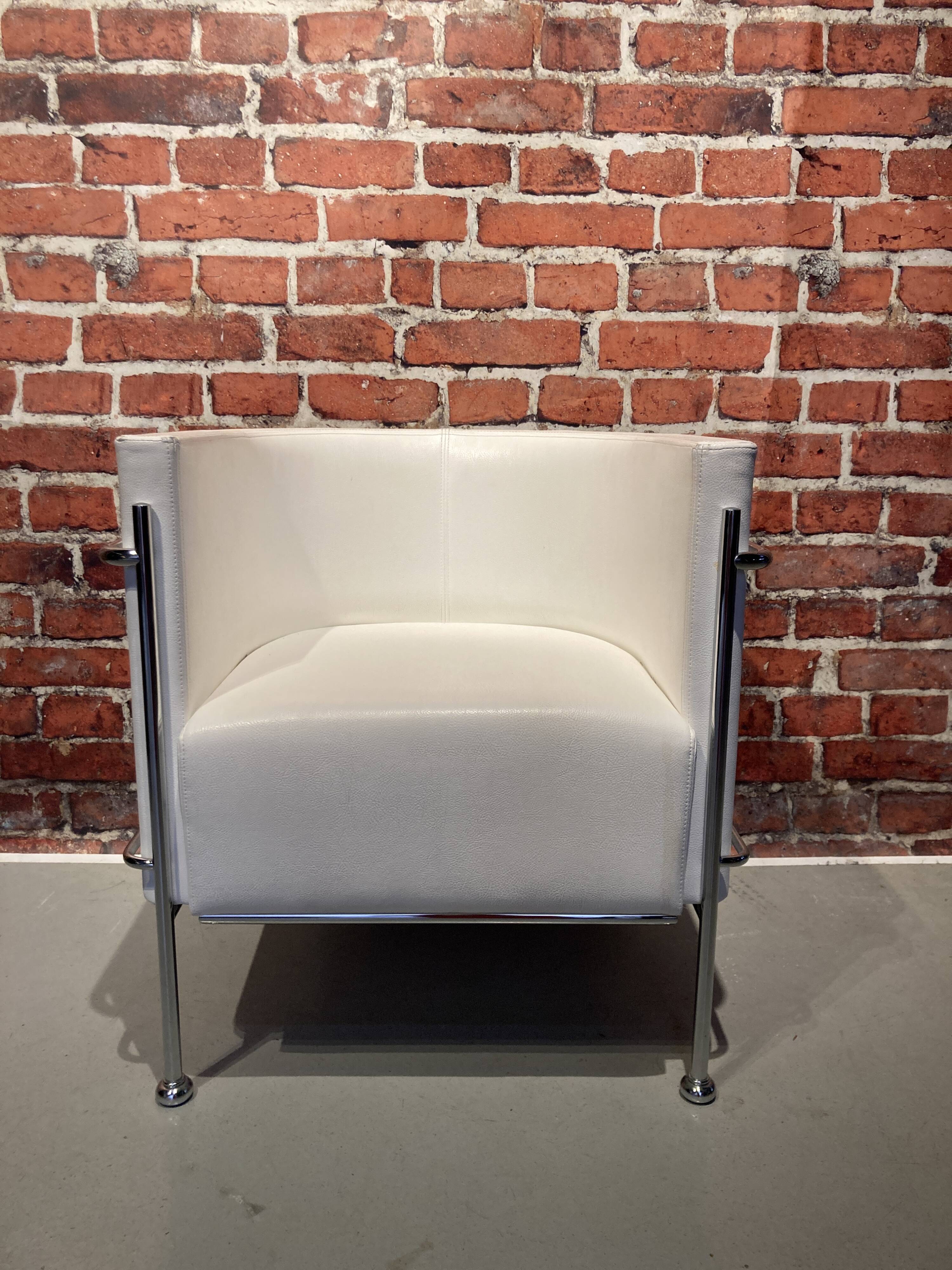 Fauteuil design "Sweet Arm chair"