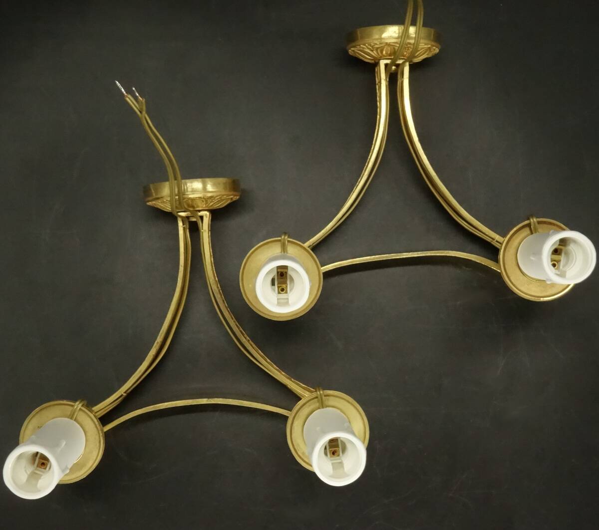 Pair of wall sconces in Restoration style, early 19th century - gilded bronze signed MENE.