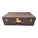 Louis Vuitton suitcase from 1920 in vuittonite