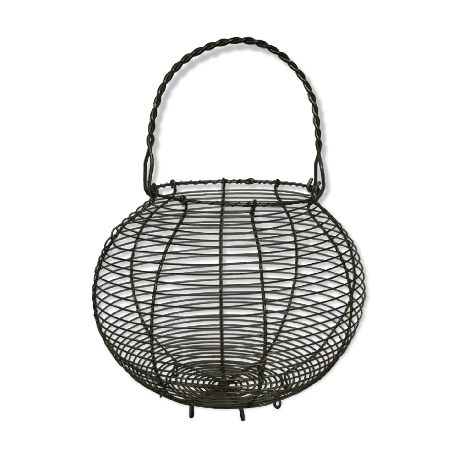 Egg basket in braided metal