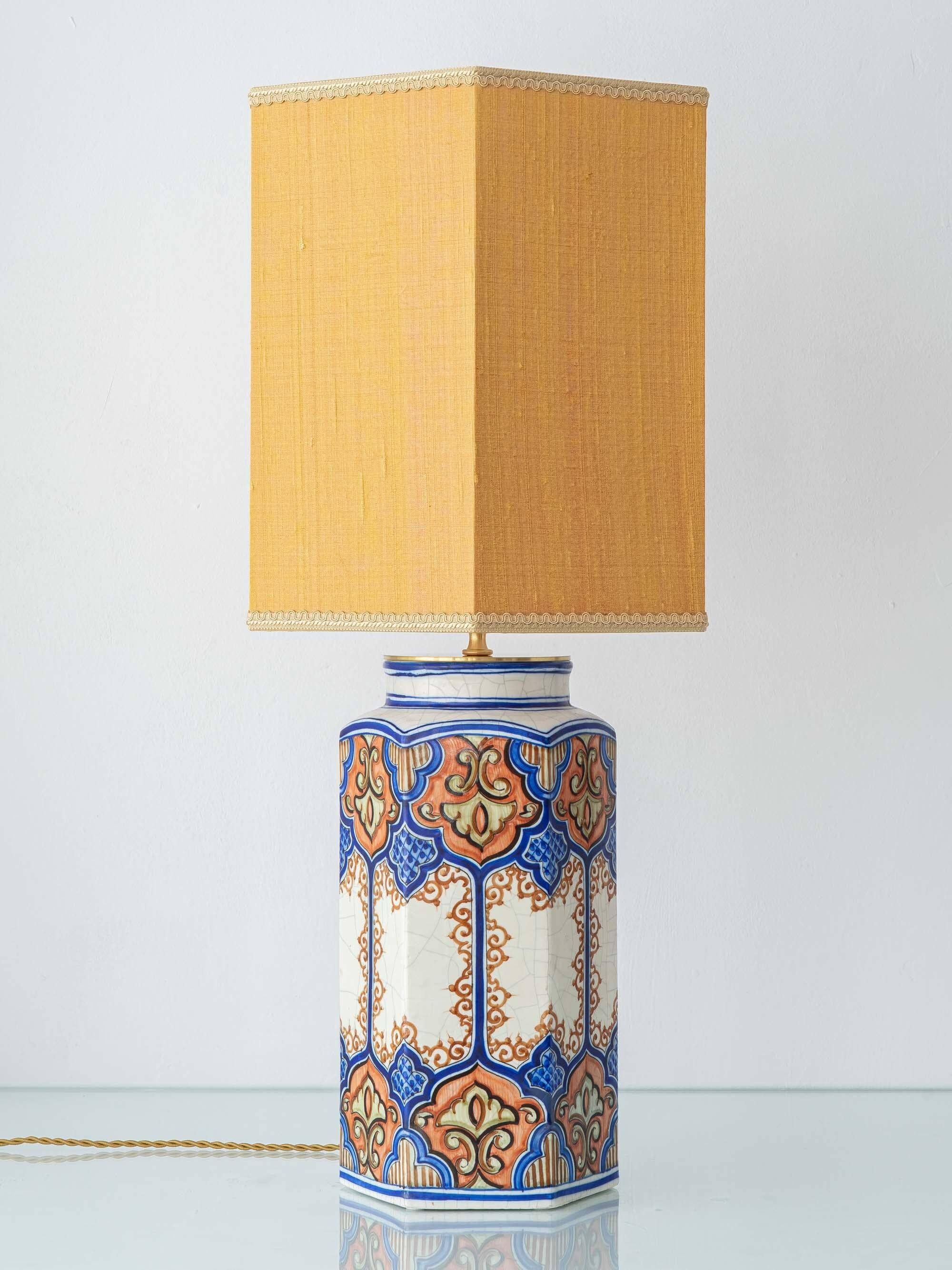 Benlloch Manises ceramic table lamp in mid-century Spanish revival style.