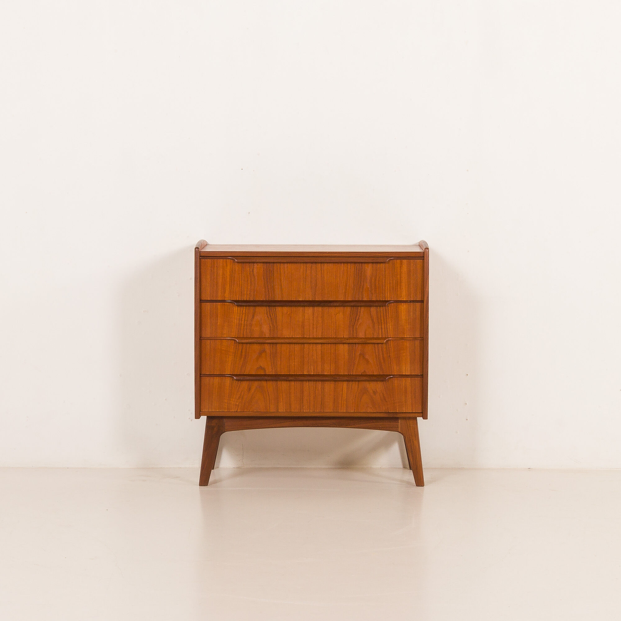 Commode danoise avec bureau caché ou coiffeuse, années 1960